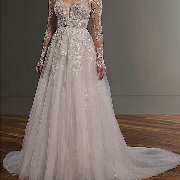 NEVER WORN OR ALTERED Martina Liana 1097 NWOT - Picture 3 of 14